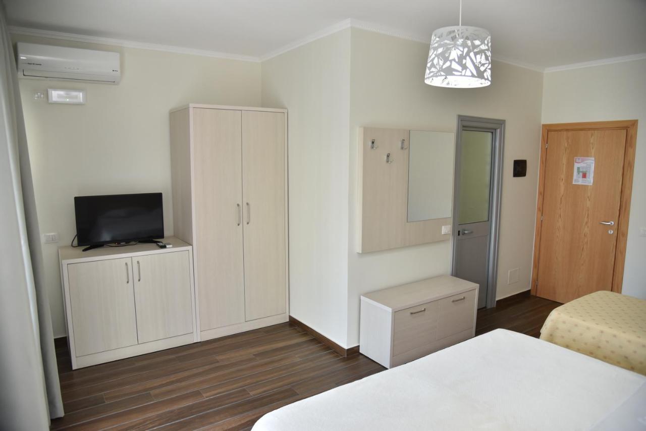 Hotel Imperiale Durrës Exteriör bild