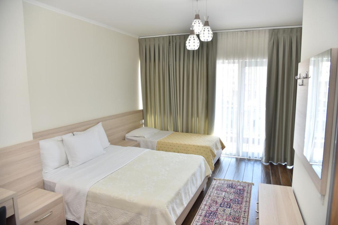 Hotel Imperiale Durrës Exteriör bild