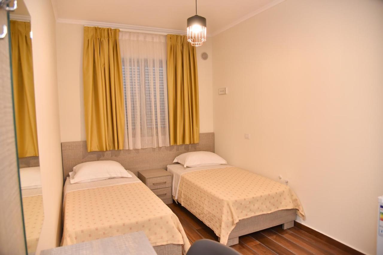 Hotel Imperiale Durrës Exteriör bild