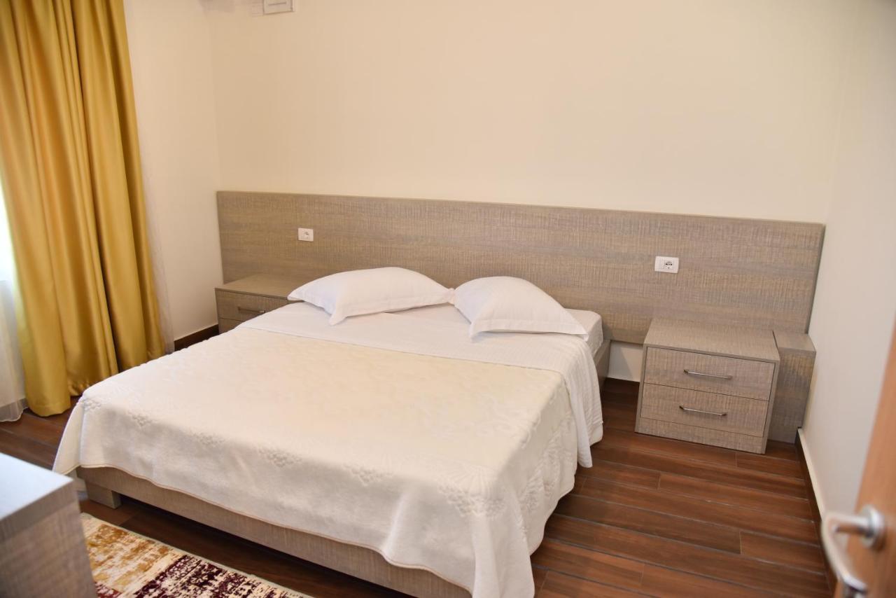 Hotel Imperiale Durrës Exteriör bild